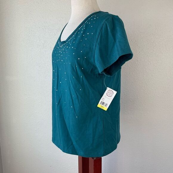 NWT Passports V-Neck Short Sleeve Top Size L - Picture 3 of 7